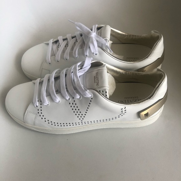 NIB $695 Valentino Net Perforated White Court Sneaker w/ Gold Accent- Size 10.5! - Picture 8 of 16